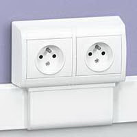 Рамка на 2х4 модуля для установки на DLPlus компакт Mosaic Legrand