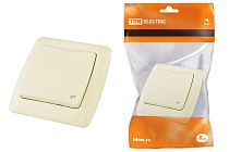 Розетка с крышкой 2П+З 16А 250В IP44 сл. кость "Онега"  TDM