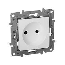 ETIKA Розетка 1-местная без заземления с защитными шторками 16А белый