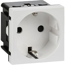 Розетка с заземляющим контактом без защитной шторки и винтовым зажимом (2 модуля) белая
