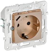 SKANDY Розетка с заземлением с защитными шторками 16А с USB C 18Вт SK-R17Sa песочный IEK SKANDY Розетка с заземлением с защитными шторками 16А с USB C 18Вт SK-R17Sa песочный IEK