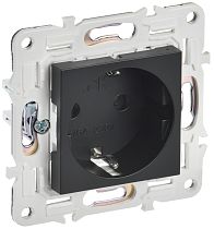 SKANDY Розетка с заземлением с защитными шторками 16А SK-R04Bl черный  IEK