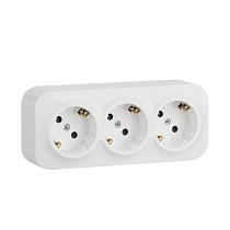QUTEO Розетка 3-местная для открытой установки с заземлением с защитными шторками с предварительным подключением 16А белый