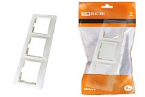 Рамка 3-х постовая горизонтальная белая "Таймыр"  TDM