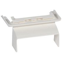 Блок выдвижной для монтажа на торце мини-плинтуса 60х20мм белый DLPlus Legrand Блок выдвижной для монтажа на торце мини-плинтуса 60х20мм белый DLPlus Legrand