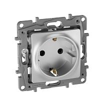 ETIKA Розетка 1-местная с заземлением с защитными шторками 16А алюминий