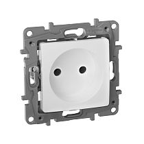 ETIKA Розетка 1-местная без заземления без защитных шторок 16А белый