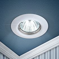 Светильник ЭРА ST3 WH штампованный MR16,12V/220V, 50W белый (200/3000)