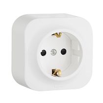 QUTEO Розетка 1-местная для открытой установки с заземлением с защитными шторками 16А белый