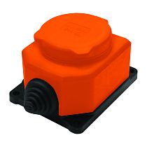 Розетка UNIVERSAL настенная с заглушкой c/з каучук "КОМПАКТ" 16А 250В IP44 оранжевая (еврослот)