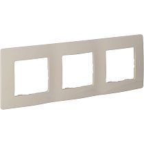 ETIKA Рамка 3-местная слоновая кость