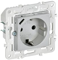 SKANDY Розетка с заземлением с защитными шторками 16А с USB C 18Вт SK-R17S серебряный IEK