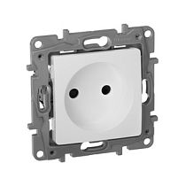 Розетка Legrand Etika 672234 белый одинарная без заземления со шторками винтовые клеммы Legrand
