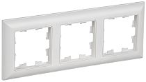 BRITE Рамка 3-местная РУ-3-БрАБ арктический белый/белый IEK