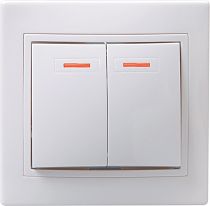 Выключатель двухклавишный СП Кварта 10А IP20 ВС10-2-1-КБ с индикацией белый  IEK Выключатель двухклавишный СП Кварта 10А IP20 ВС10-2-1-КБ с индикацией белый  IEK
