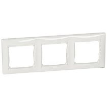 Рамка трехпостовая горизонтальная белая VALENA Legrand