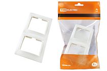 Рамка 2-х постовая вертикальная белая "Таймыр"  TDM