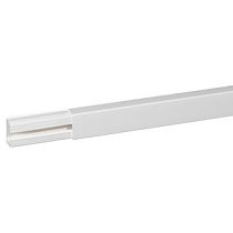 Мини-плинтус 40x20 1 секция длина 2,10 м белый DLPlus Legrand Мини-плинтус 40x20 1 секция длина 2,10 м белый DLPlus Legrand